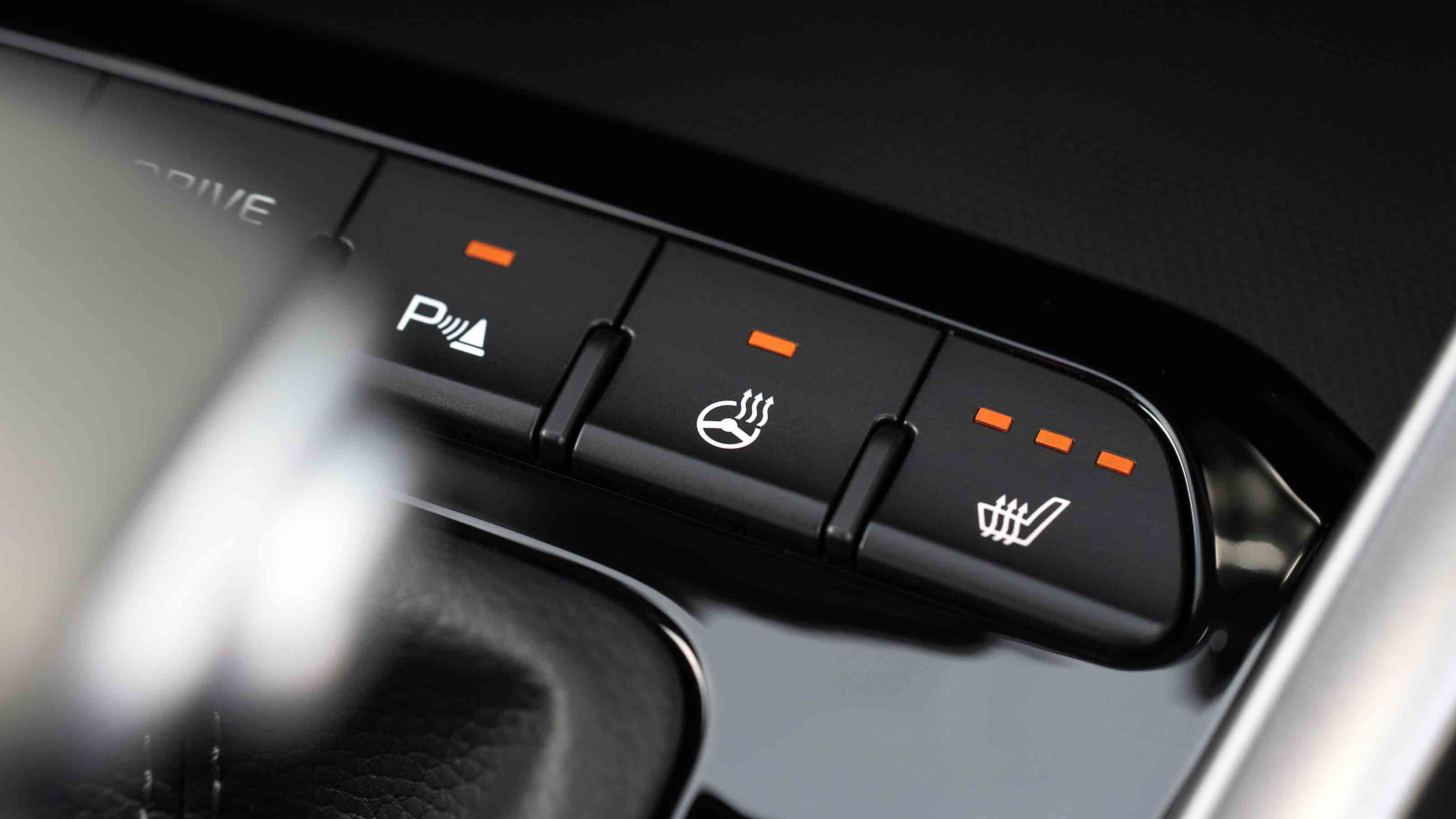 Kia Stonic - heated seat detail