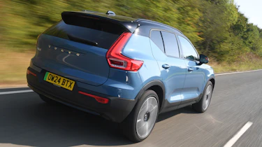 Volvo EX40 - rear tracking