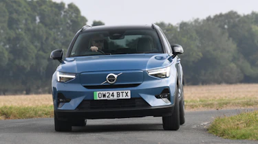 Volvo EX40 - front cornering
