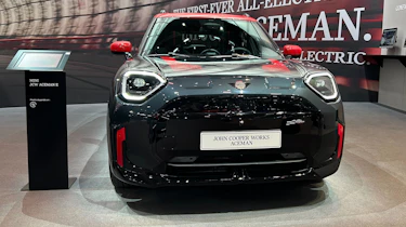 MINI Aceman at Paris Motor Show - front end