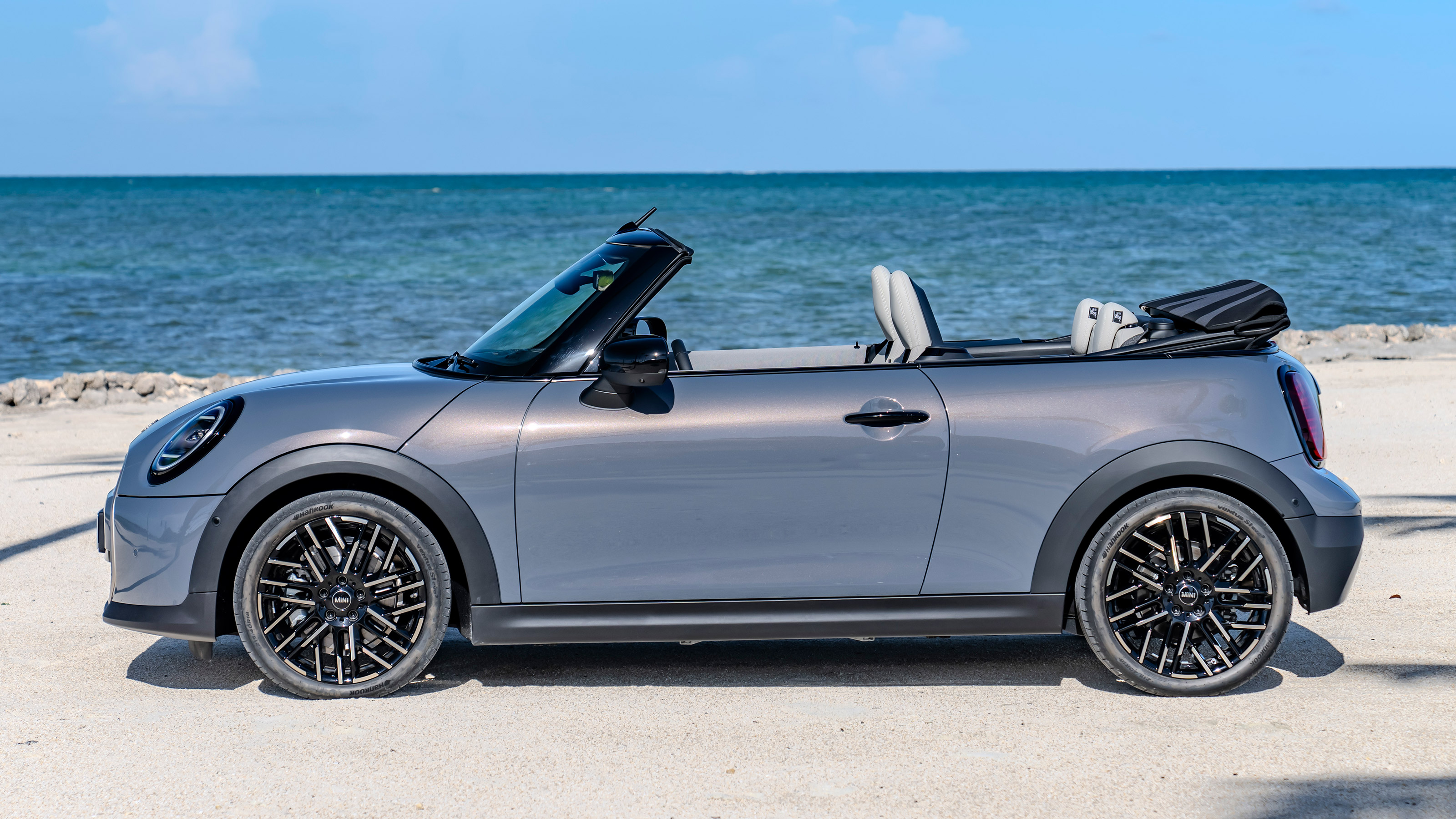 MINI Cooper Convertible - side