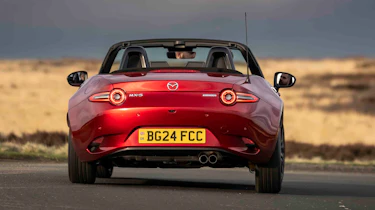 Mazda MX-5 - rear full width