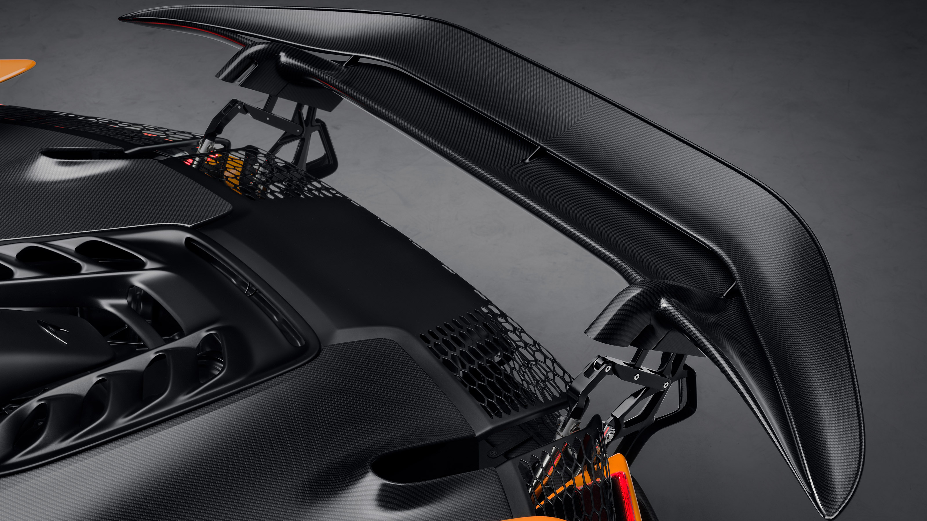 McLaren W1 - rear wing