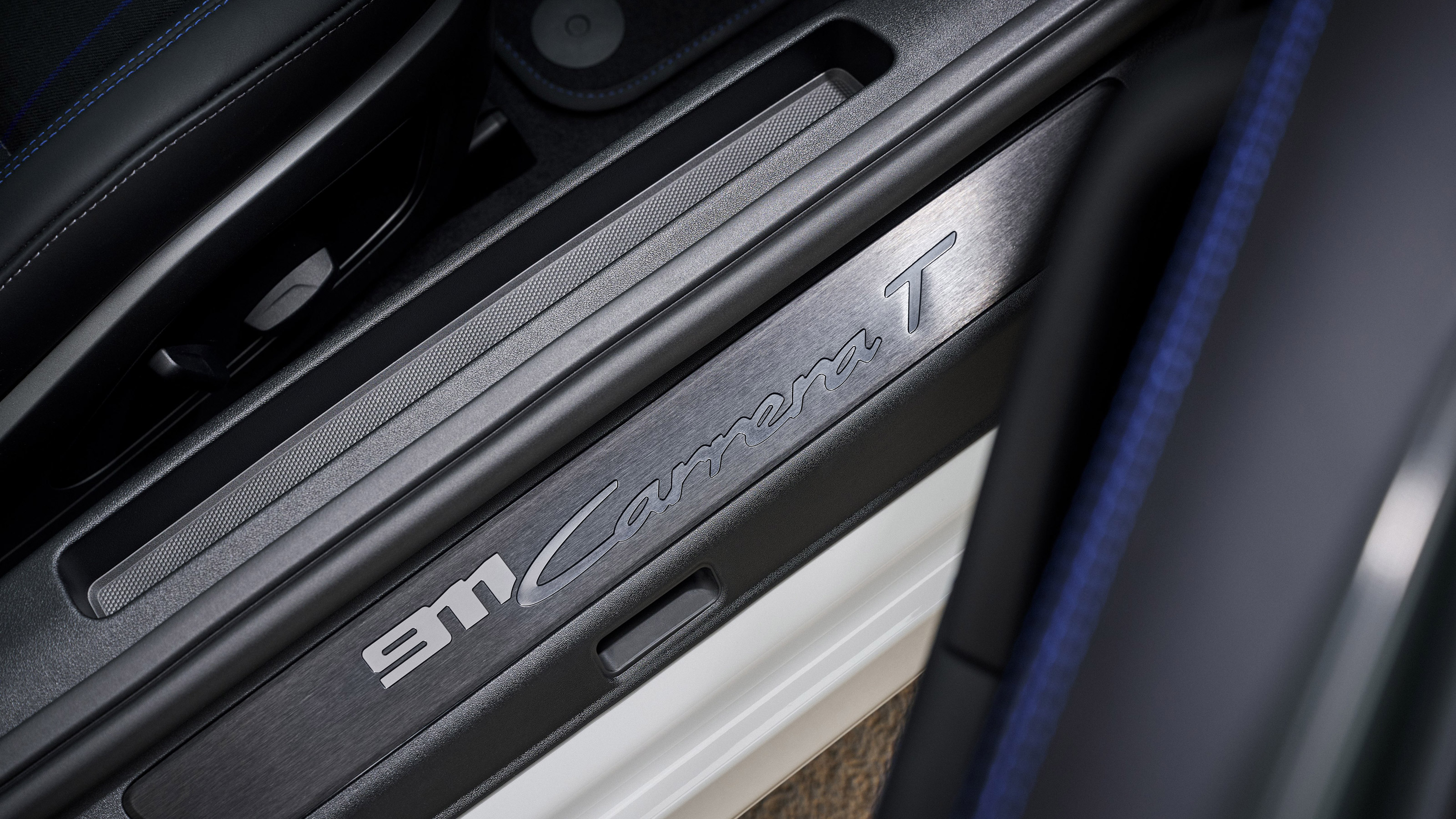 Porsche 911 Carrera T - sill