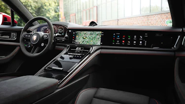 Porsche Panamera GTS - dash