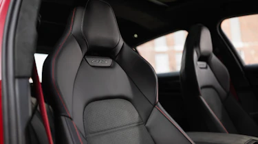 Porsche Panamera GTS - seats