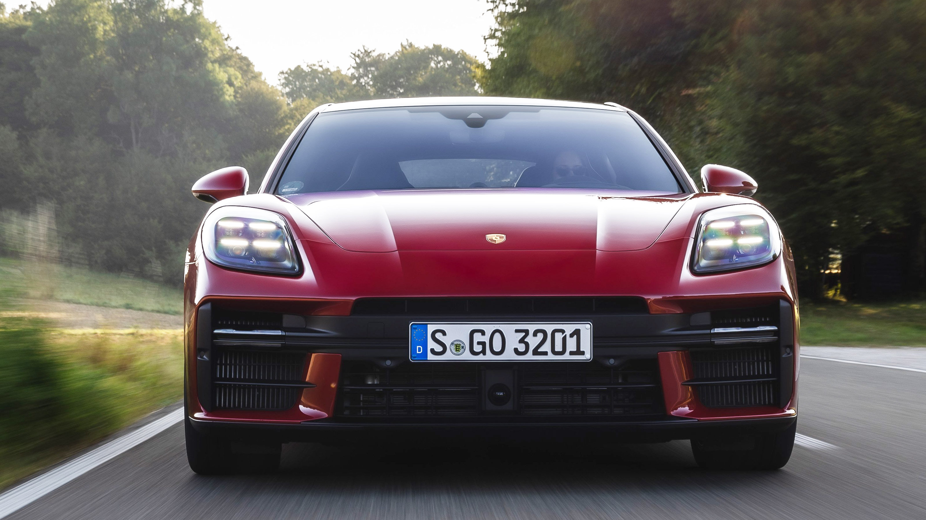 Porsche Panamera GTS - full front