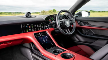 Porsche Taycan Turbo S - interior