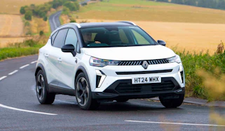 Renault Captur - front cornering