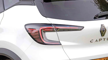 Renault Captur - rear light detail