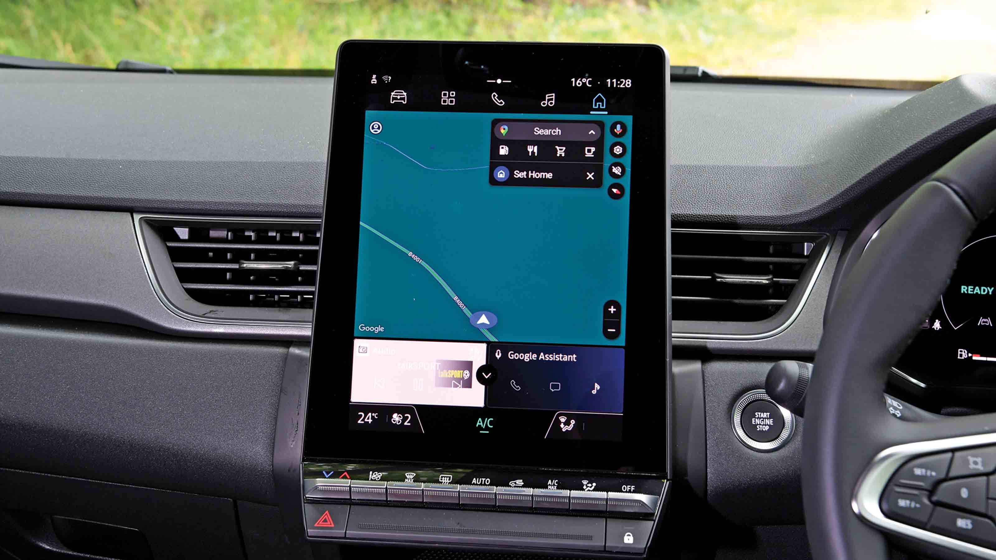Renault Captur - infotainment screen