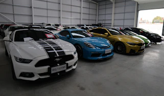 Ford Mustang, Porsche Cayman and BMW M4 returned from Thailand