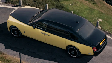 Rolls-Royce Phantom Goldfinger - rear overhead