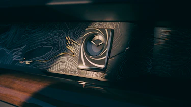 Rolls-Royce Phantom Goldfinger - clock