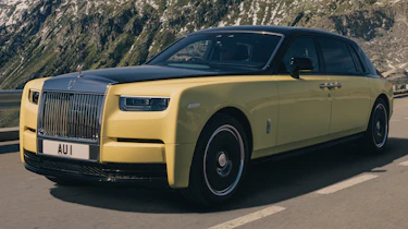 Rolls-Royce Phantom Goldfinger - rear 3/4