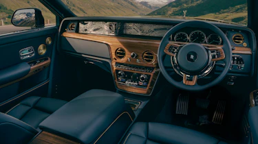 Rolls-Royce Phantom Goldfinger - front interior