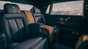 Rolls-Royce Phantom Goldfinger - interior rear