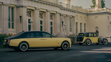Rolls-Royce Phantom Goldfinger - rear end with vintage Phantom