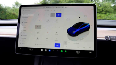 Tesla Model Y - settings screen