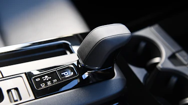 Toyota Prius PHEV - centre console