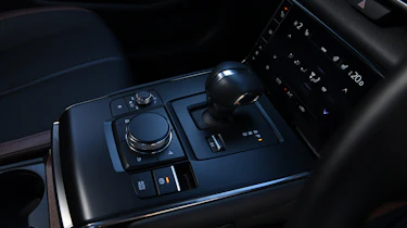 Mazda MX-30 R-EV - gear and drive selector