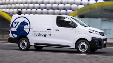 Vauxhall Vivaro Hydrogen - side profile