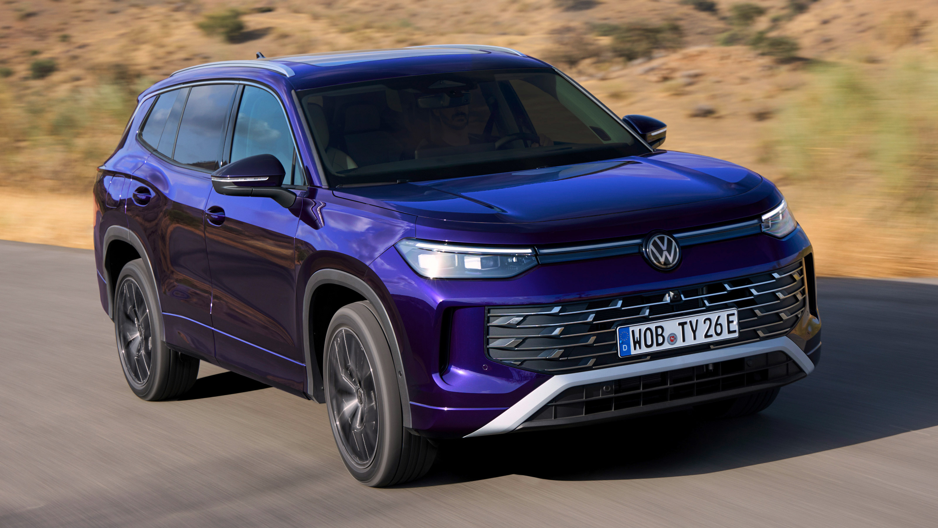 Volkswagen Tayron - front action