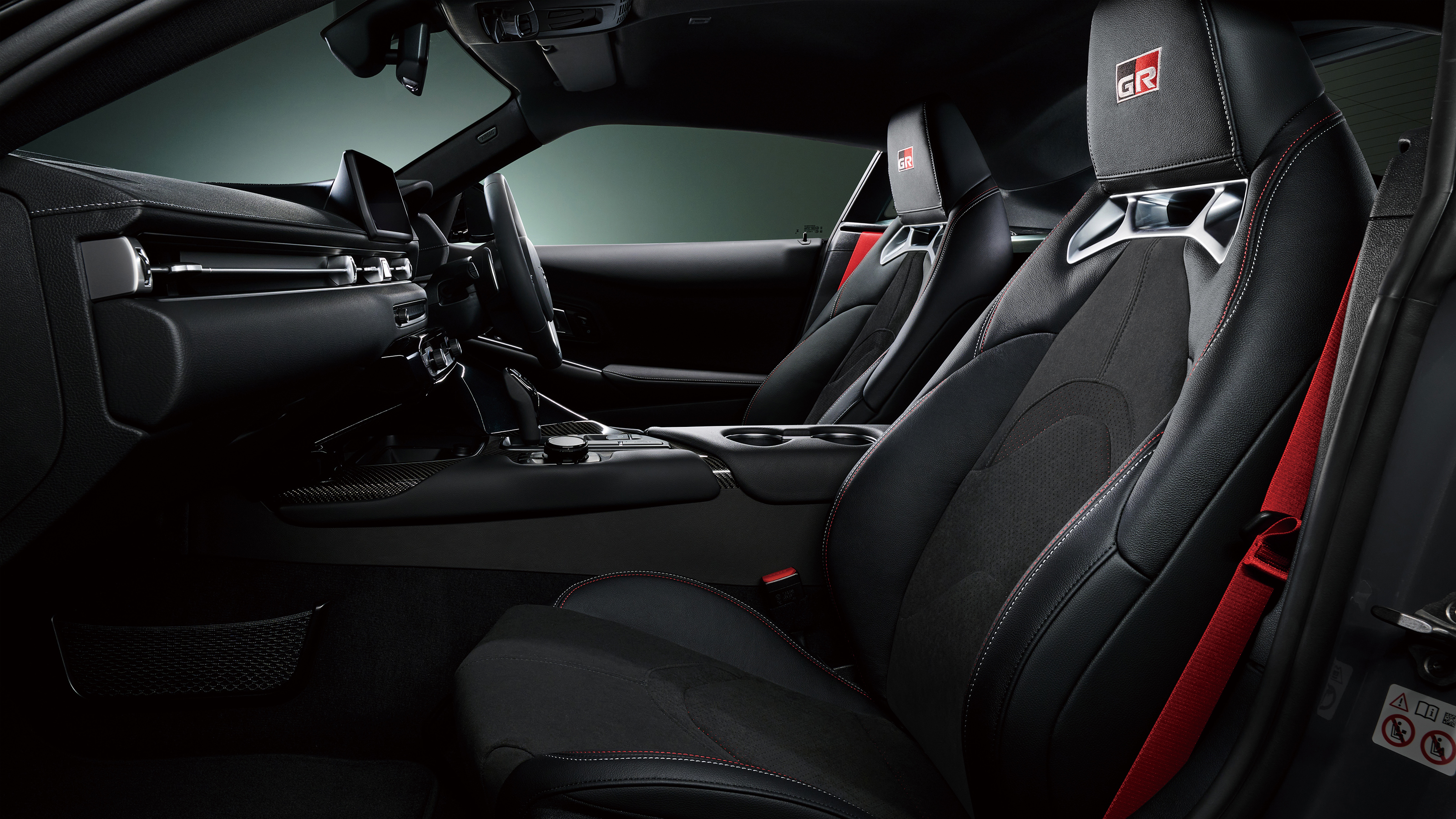 Toyota Supra A90 Final Edition - black seats