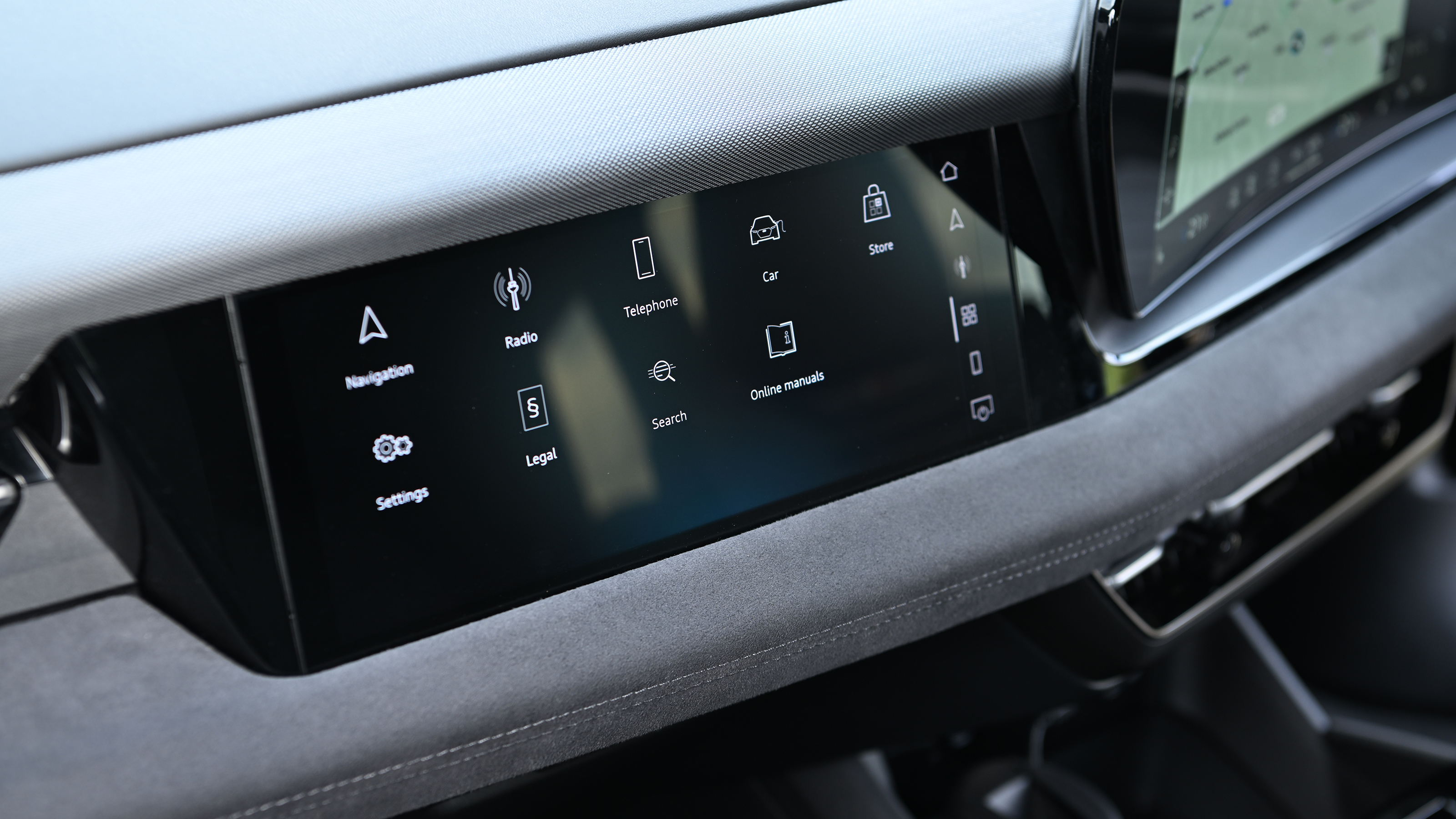 Audi Q6 e-tron - infotainment screen on the passenger side 
