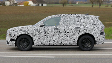 Audi Q7 spy shot - left side profile