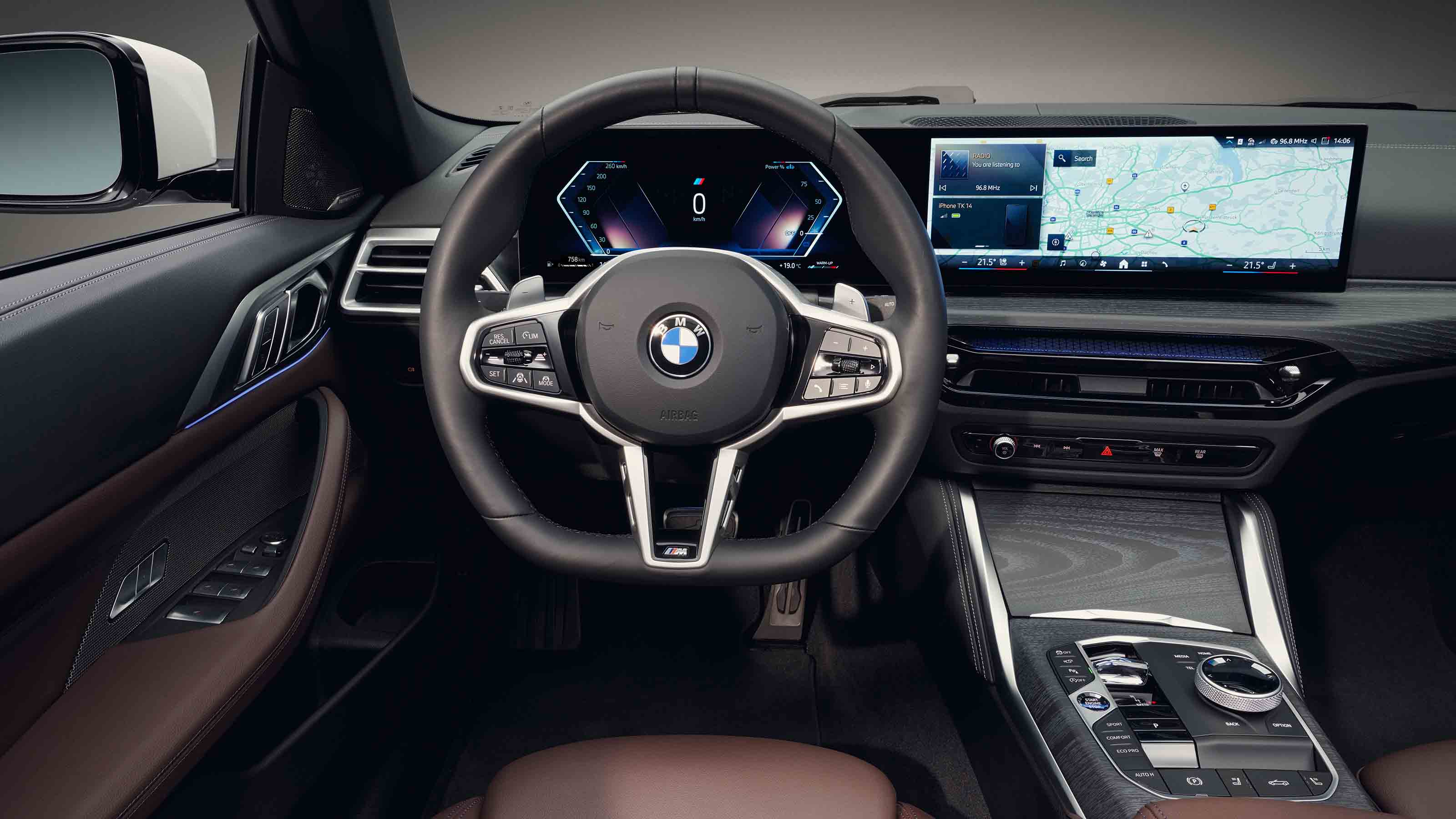 BMW 4 Series Convertible - dashboard driver's side