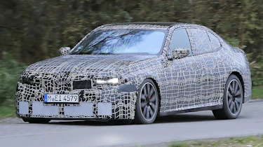 BMW 3 Series ‘Neue Klasse’ spy shot - front left 3/4