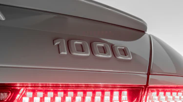 Brabus 1000 All Grey - '1000' bagde
