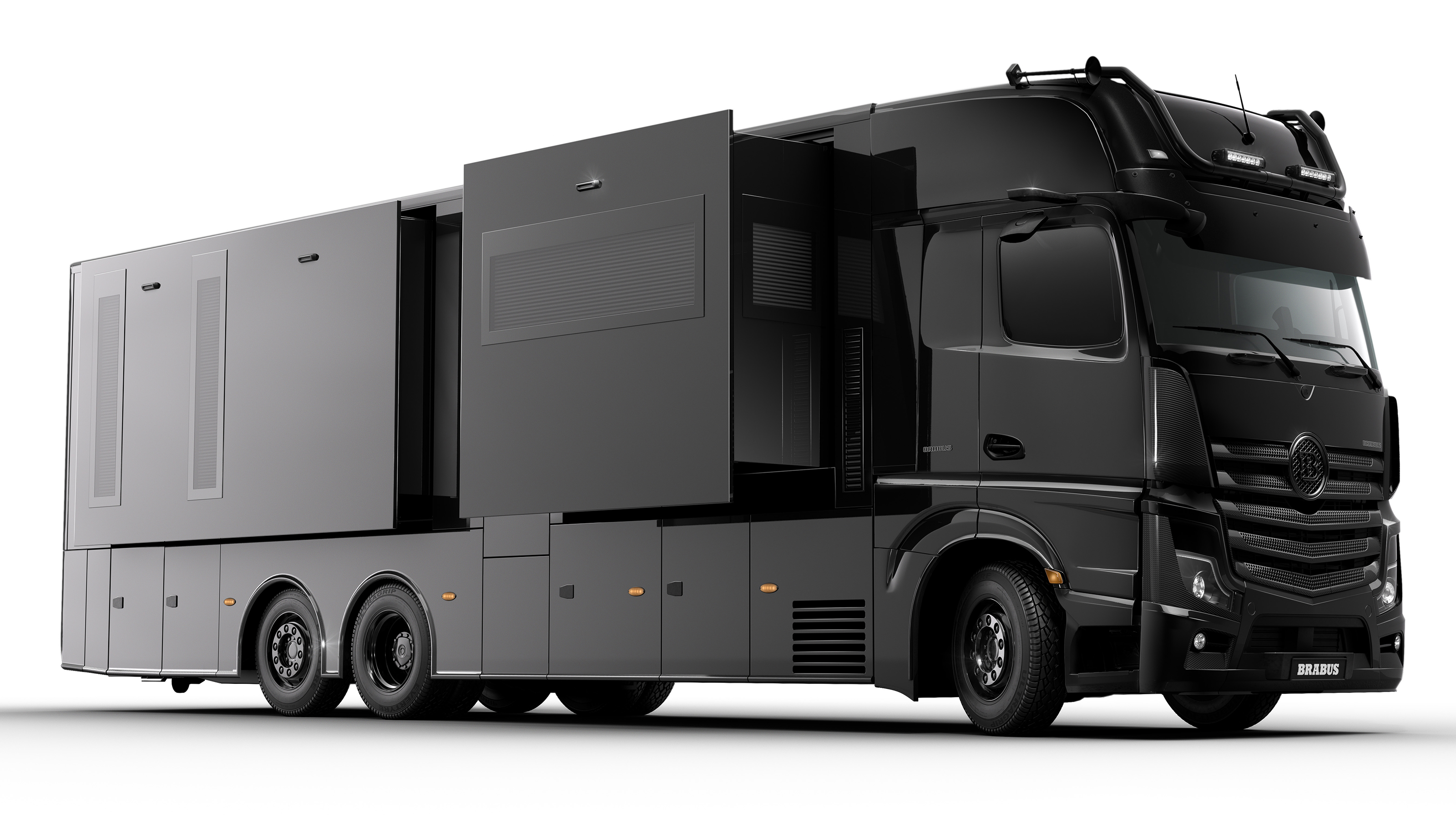 Brabus Big Boy 1200 - front 3/4 studio open compartments