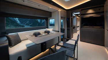 Brabus Big Boy 1200 - sitting area
