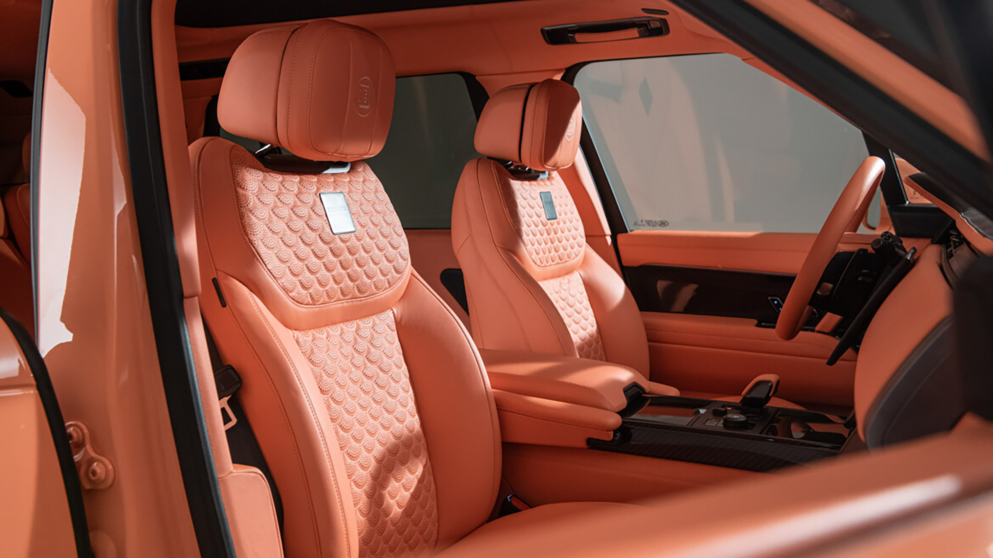 Brabus 600 Peetch - seats