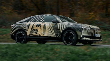 DS coupe-SUV - front action