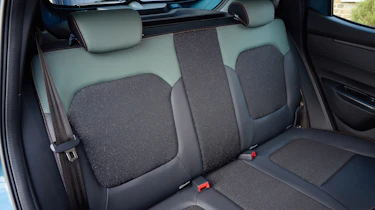 Dacia Spring Extreme 65 - rear seats