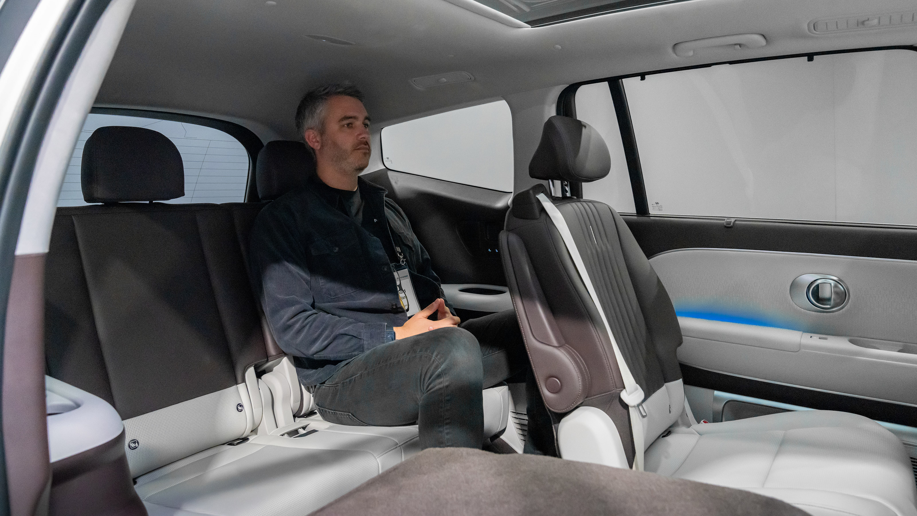 Hyundai Ioniq 9 and Richard Ingram - back seats