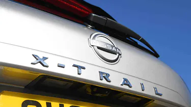 Nissan X-Trail - 'X-Trail' tailgate badge