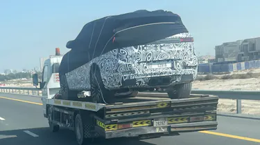 Range Rover spy shot - rear 3/4 on transporter
