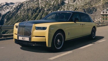 Rolls-Royce Phantom - front tracking