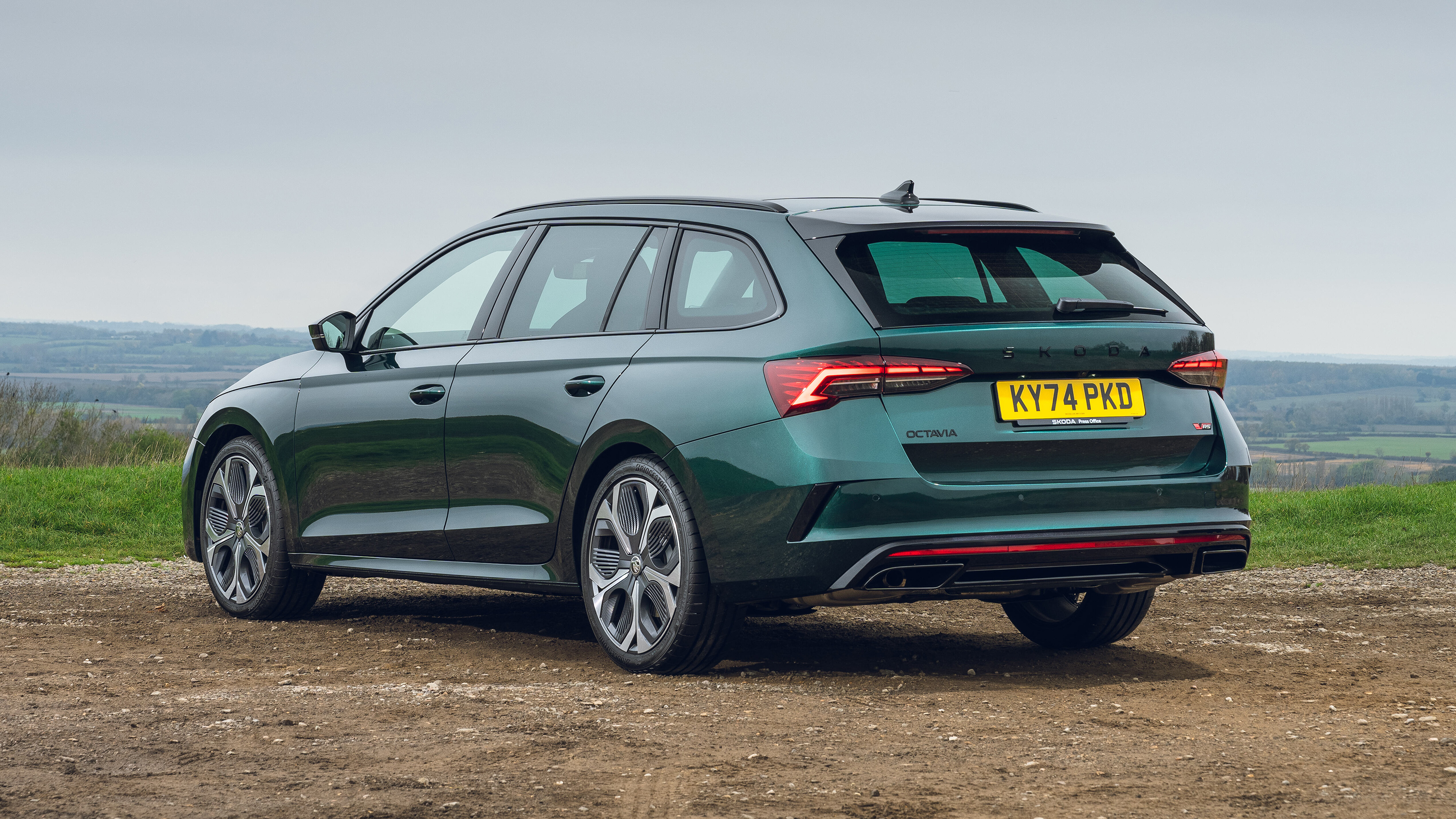 Skoda Octavia Estate vRS - rear static