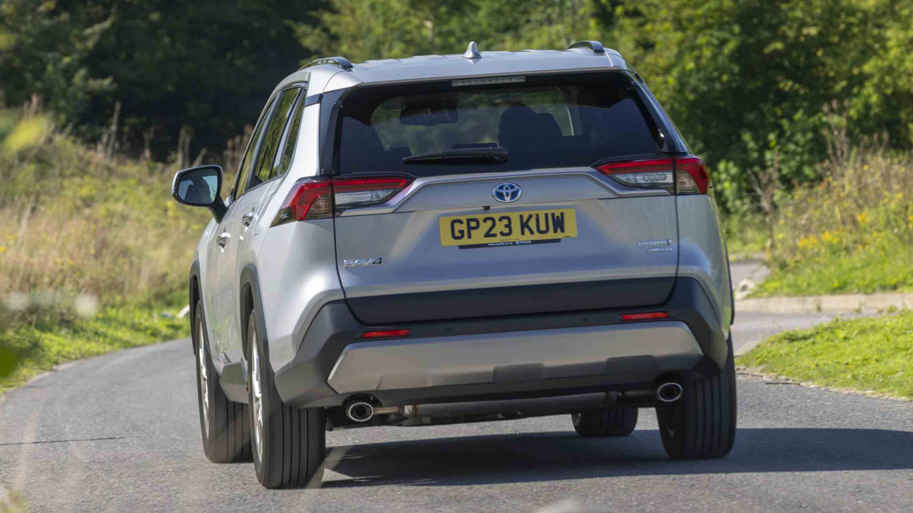 Toyota RAV4 - rear corner panning