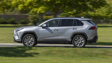 Toyota RAV4 - side