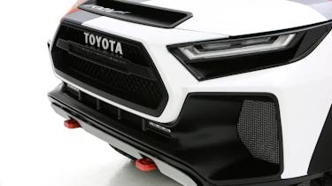 Toyota RAV-X Concept - front grill