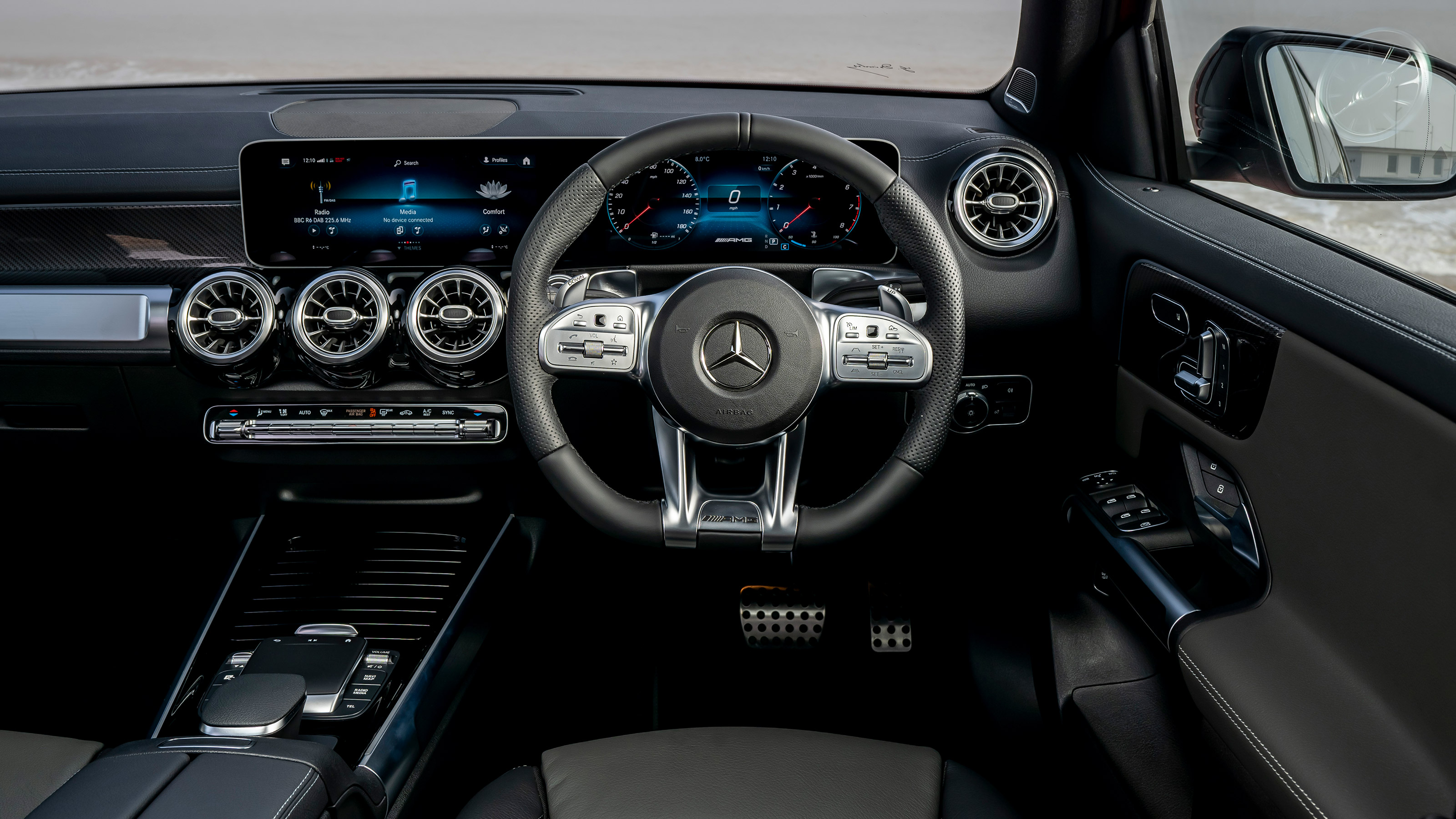 Used Mercedes GLB - dash