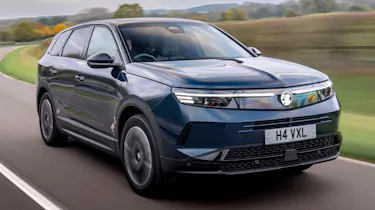 Vauxhall Grandland Hybrid - front