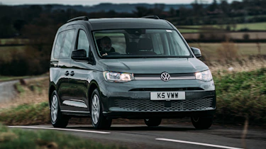Volkswagen Caddy - front tracking