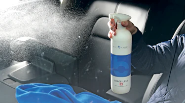 Winter car checklist - glass cleaner